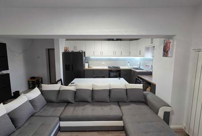 Apartament cu 3 camere în Central - 2