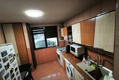 Apartament cu 3 camere semidecomandat în Giulești - 10