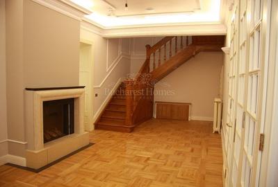 Heritage Home, Central - 5