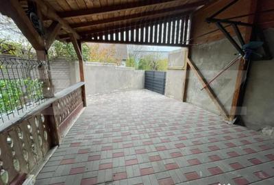 Casă cu 4 camere cu Teren 391 Mp în George Enescu - 10