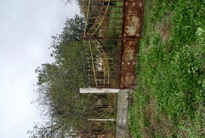 Vand casa in localitatea Scorusu,5 km distanta de Turceni,3 camere plus baie ?i bucatarie, livada cu - 3