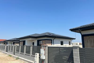 Casa individuala - 4 camere - 2 bai - la 10 min de RATB - 1