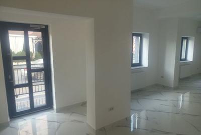 Spațiu comercial, în Central - 5