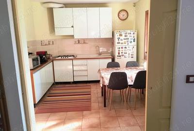 Casă cu 6 camere în Central - 2