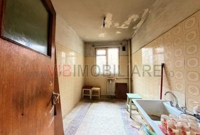 3 camere - Plaza - necesită renovare totală - 3