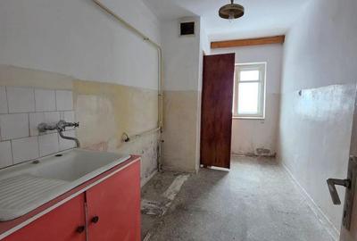 Apartament cu 3 camere decomandat în Central - 6