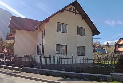 Casă cu 4 camere în Central - 6