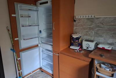 Apartament cu 3 camere semidecomandat, mobilat în Podul de Piatră - 3