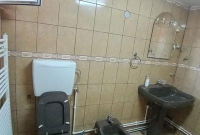 Apartament cu 3 camere în Central - 2
