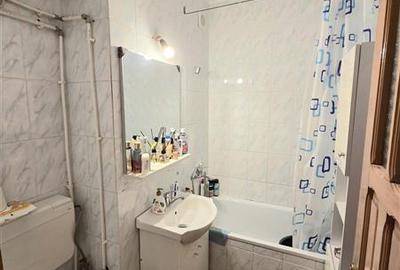 Garsonieră decomandată în Poarta 6 - 14