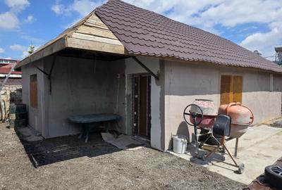 Casă cu 3 camere în Central
