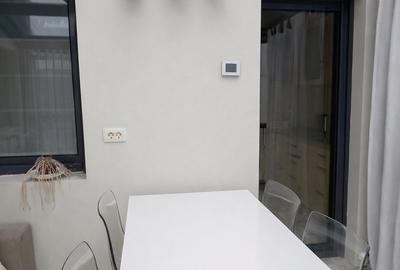 Apartament cu 3 camere decomandat, mobilat în Polonă - 8