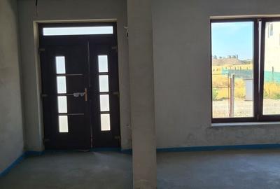 Casă cu 3 camere cu Teren 700 Mp în Central - 3