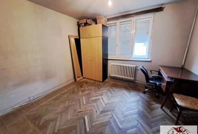 Apartament trei camere de vanzare in Cugir - 3