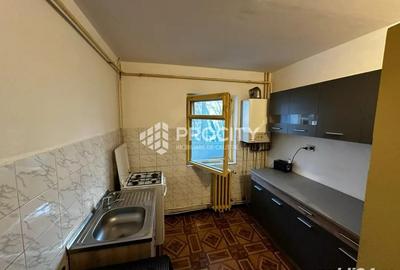 Apartament cu 2 camere decomandat în Canta - 2