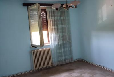 Hunedoara Micro 4, Bulevardul Dacia, linga Supeco. Hunedoara - 4