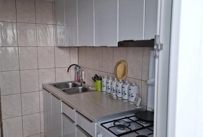Apartament de  vanzare, 3 camere decomandat, in Ploiesti, Zona Mihai Bravu. - 12