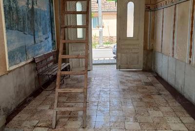 Casă cu 6 camere în Ciclova Română - 8