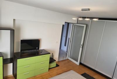 Inchiriez apartament 3 camere - 3