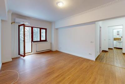 Apartament cu 3 camere semidecomandat în Teiul Doamnei - 1
