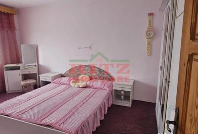 Casă cu 7 camere cu Teren 1756 Mp în Caracal - 17
