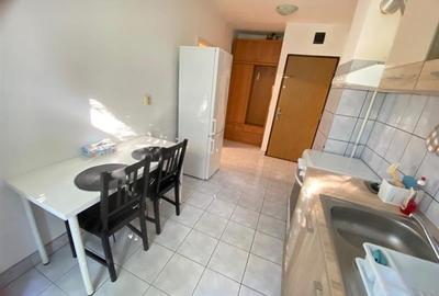 3 camere confort 1 etaj 3 zona Medicina CENTRALA PROPRIE - 7