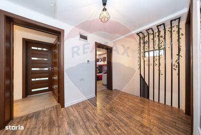 Casă cu 5 camere cu Teren 500 Mp în Sânpetru - 8