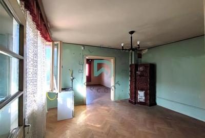 Casă individuală cu 4 camere cu Canalizare în Central - 3