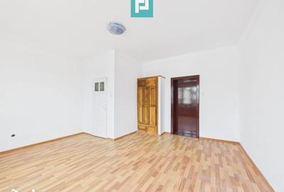 Casă decomandat cu Teren 1559 Mp în Sânmartin - 5