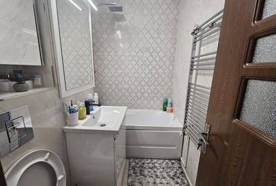 Apartament cu 3 camere decomandat, mobilat în Exercițiu - 5