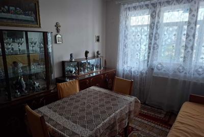 Apartament cu 2 camere decomandat în Central - 4