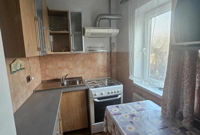 Apartament 1 camera zona Lunei - decomandat etaj 2 !! - 2