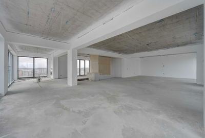 Apartament cu 3 camere semidecomandat în Central - 3