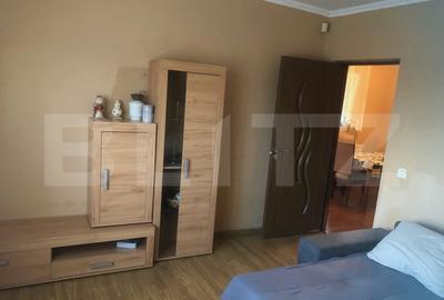 De vanzare , casa cu teren intravilan 3000mp , zona Ciuperceni - 5