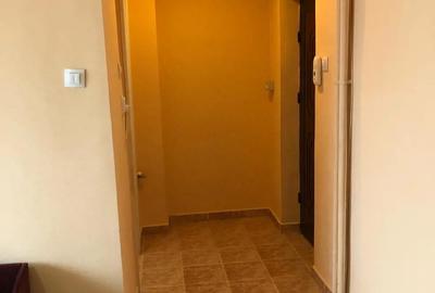 Garsonieră semidecomandată în Brâncoveanu - 2