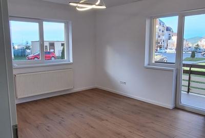 Apartament cu 2 camere decomandat în Sânpetru - 3