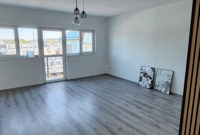 Berceni, intersectie Aparatori, stradal vizibil, intreg etaj 1,cu 2 intrari! - 4