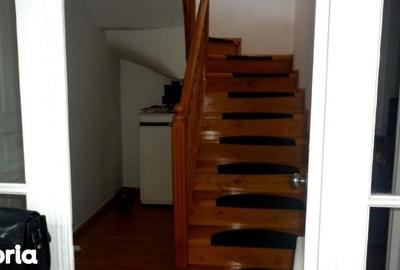 Casă cu 6 camere decomandat cu Teren 350 Mp în Mihai Bravu - 1
