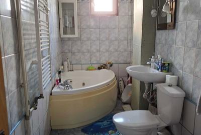 Apartament cu 3 camere semidecomandat în Central - 7