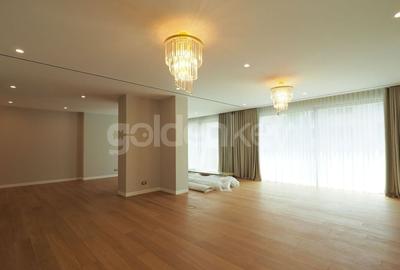 Apartament premium cu 3 camere | 2 garaje | gradina comuna - 2