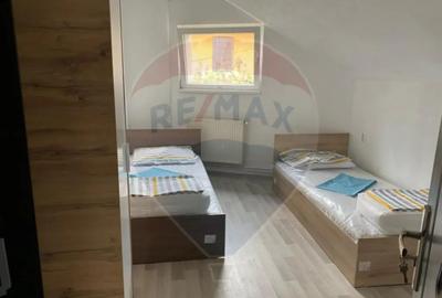 Casă cu 5 camere cu Teren 300 Mp în Central - 5