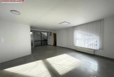 Spațiu comercial, de 230 mp, în Piața Veche - 9