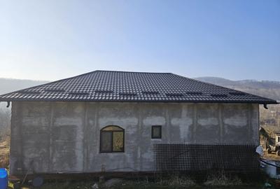 Casă individuală cu 4 camere cu Canalizare în Boțești - 3