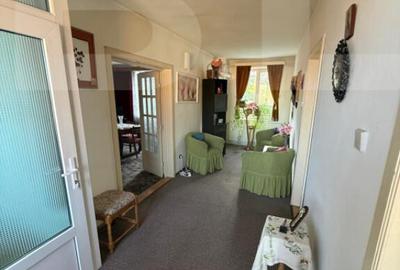 Vila in zona linistita, pe o strada inchisa perfecta pentru - 14