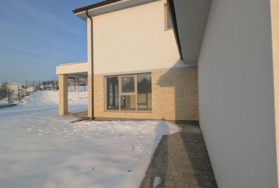 Casă cu 5 camere cu Canalizare în Baciu - 11