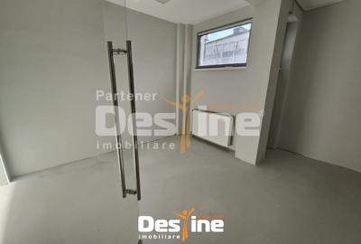 Birou, de 470 mp, în Palat - 11