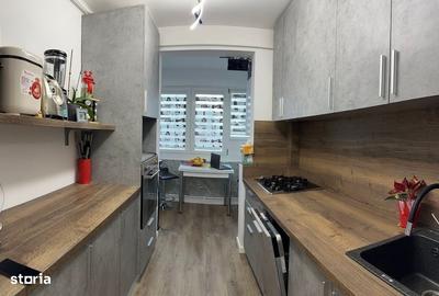 Apartament cu 3 camere în 1 Decembrie 1918 - 2