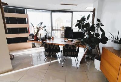 Bdul Mamaia - cladire reprezentativa + loc de parcare - 2