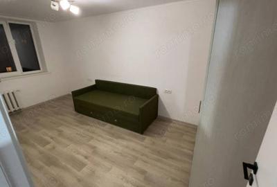 Apartament cu 3 camere decomandat în Vlahuță