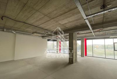 Spațiu comercial, de 122 mp, în Soarelui